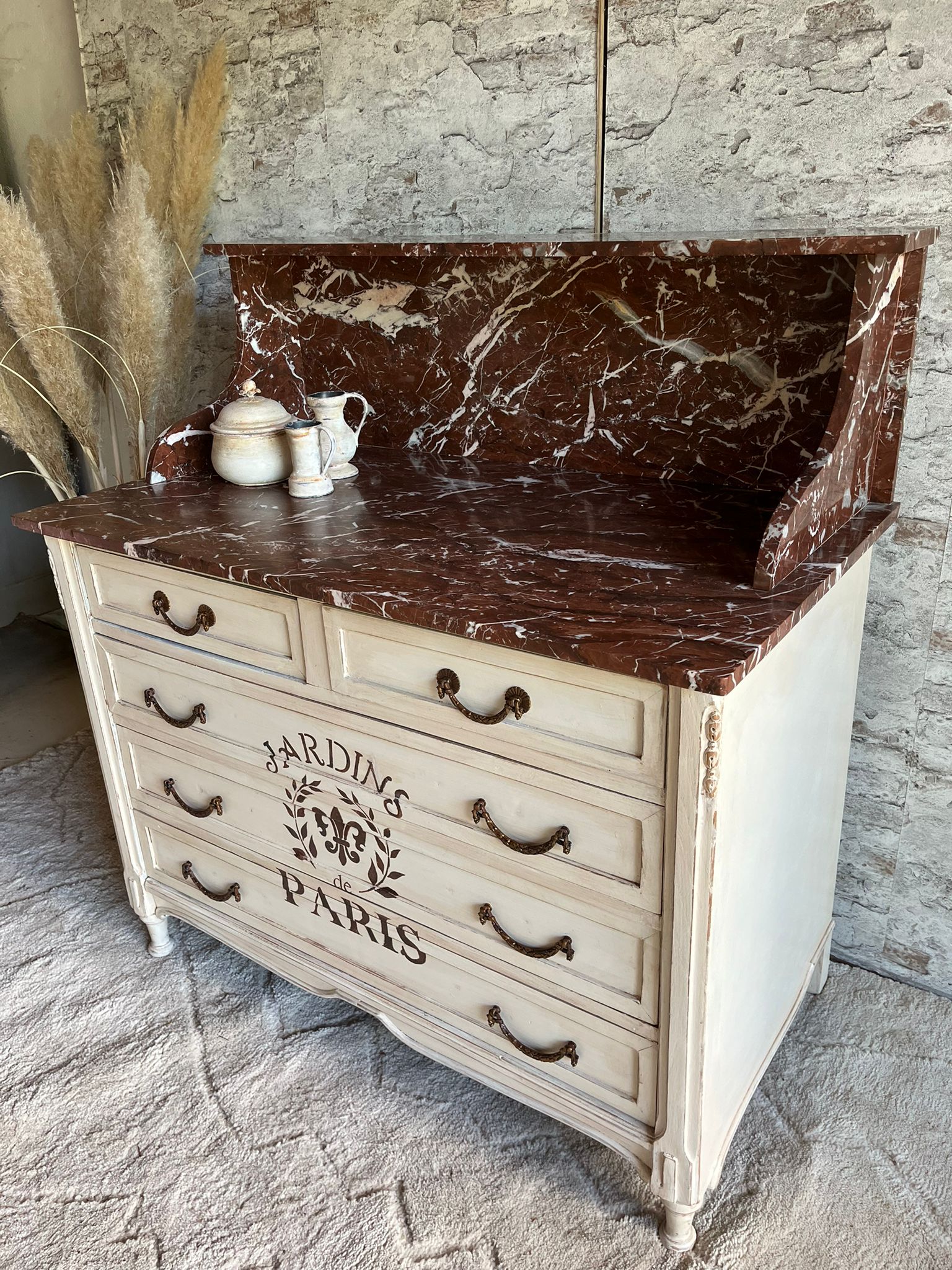 L'Atelier de l'Ill - Claudine Herzog - Relooking de meubles - Commode arbalète